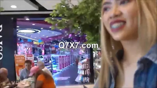 Tuk Tuk Patrol Pickup 25 [Globe Twatters] (2023-12) 540p Split Scenes
