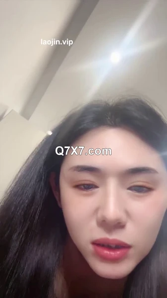 2025年6月最新，新人，良家小夫妻下海，[念念小秘书 ]，风情小少妇，分享和老公的性爱日常，无套内射中出爽歪歪