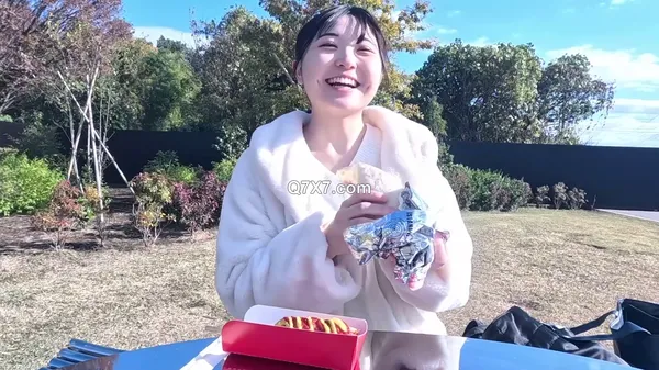 [1080p]FC2-PPV-4121738 [無][初撮り][顔出し] アイドル顔負け。今年1、奇跡の逸材。〜悪徳ヒッチハイク〜