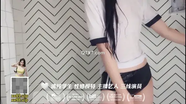 [1080p]十一月最新流出大神高价雇佣女拍客潜入游泳场更衣室偷拍 美女换衣