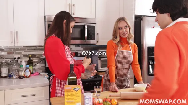 [1080p]MomSwap 23 11 20 Katrina Colt And Millie Morgan Taste It With The Tip XXX MP4-H264
