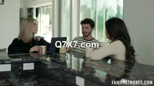 FamilyStrokes 23 11 16 Scarlett Alexis And Sarah Taylor My Boys Job XXX 480p MP4-H265