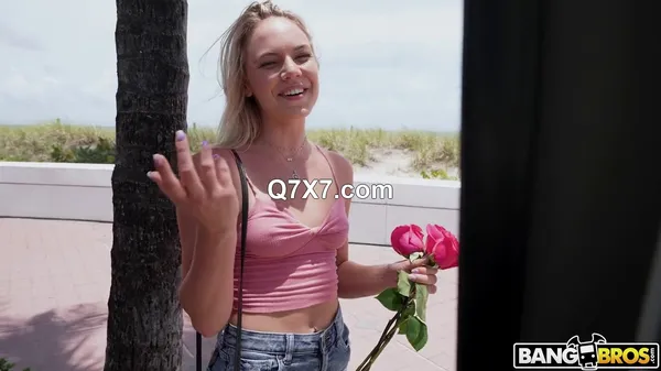 [720p]BangBus 23 08 30 Kelsey Kane XXX MP4-H264
