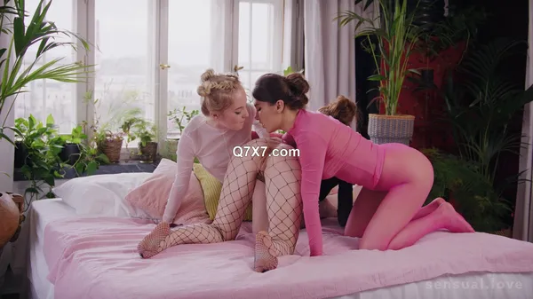 [1080p]SensualLove 23 08 24 Ellie Luna Emma White And Sofilie Graceful Acts of Beauty XXX MP4-H264