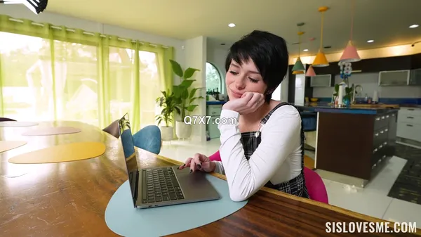 [1080p]SisLovesMe.23.08.04.Kitty.Lynn.There.For.Each.Other.XXX.MP4-H265[XvX]