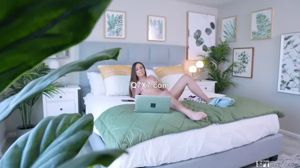 [1080p]SpyFam.23.07.29.Venice.Rose.Stepdad.Blackmailed.XXX.MP4-H264[XvX]